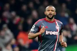 زوج طارمی خسته بود و خط خورد!