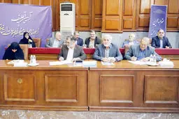 از برخورد افراطی با مطبوعات دوری جسته‌ایم