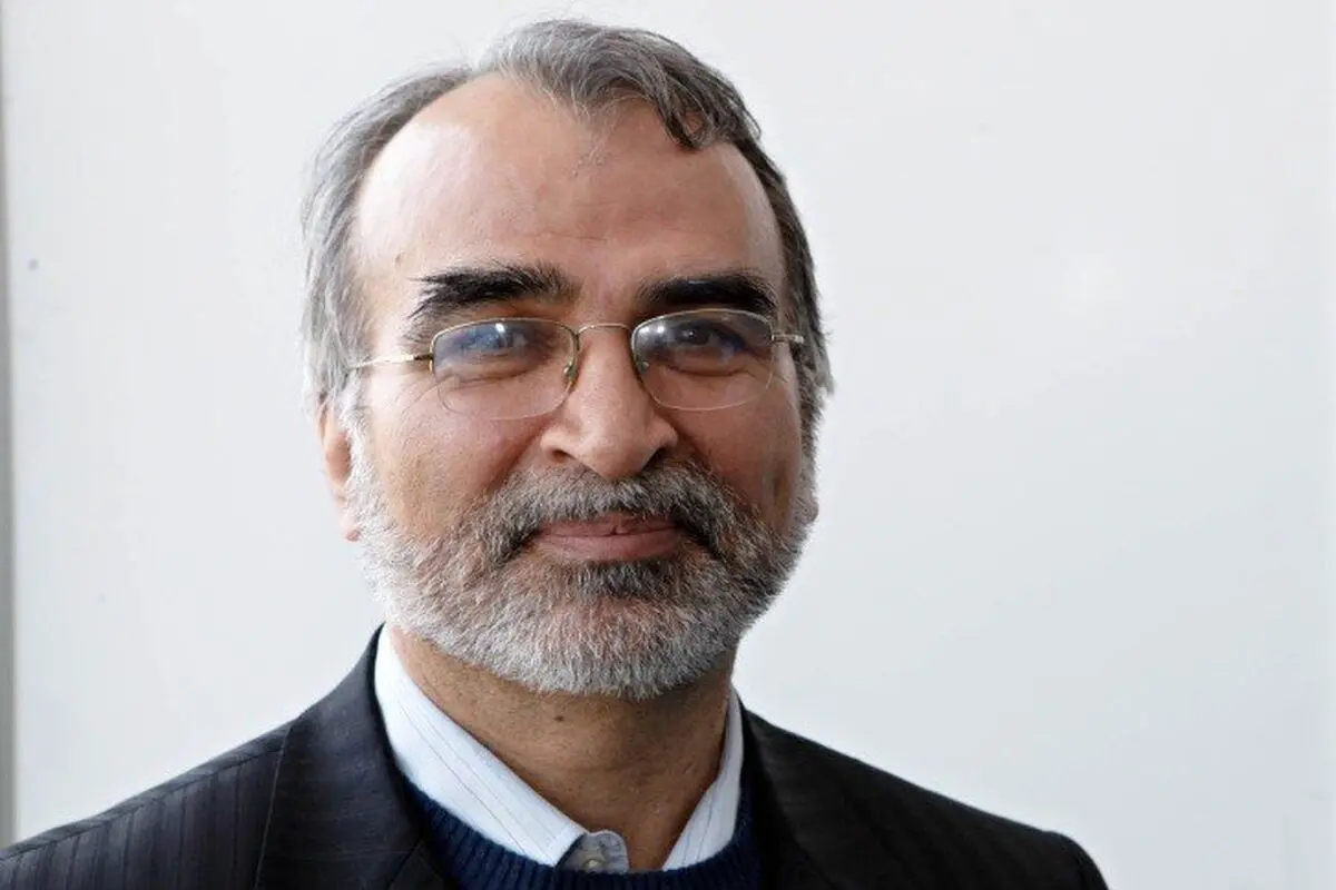 سیدجلیل حسینی برکنار شد؛ برکناری معاون وزیر بهداشت به خاطر تقاضای ۵ سکه از مادر بیمار!
