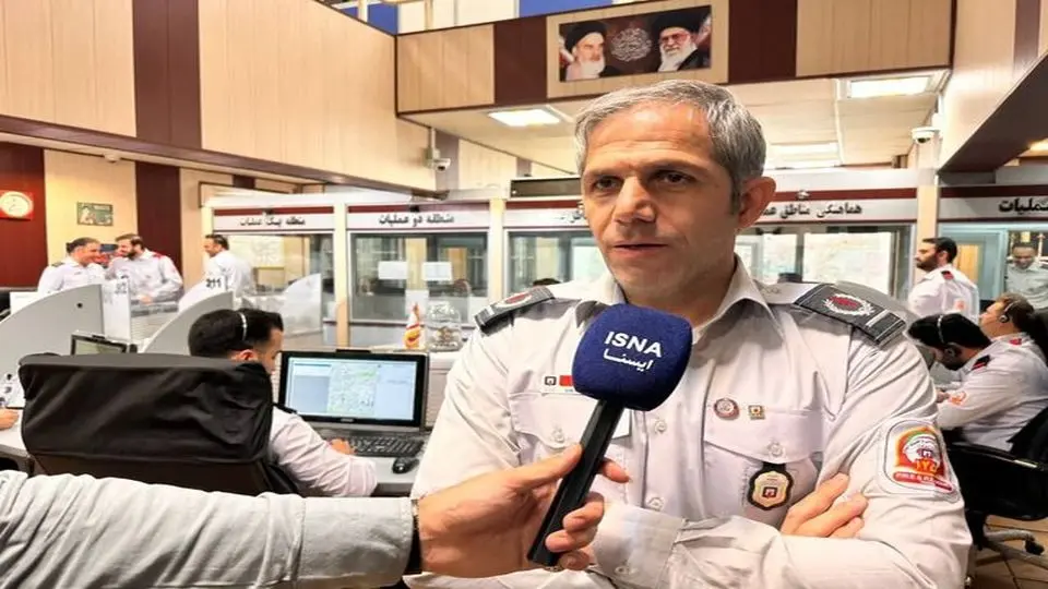 آتش سوزی در پشت بام بازار تهران/ ۱۵ کپسول گاز شعلهور بود
