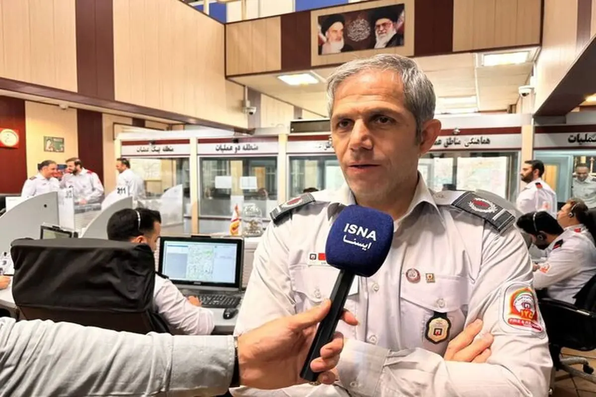 آتش سوزی در پشت بام بازار تهران/ ۱۵ کپسول گاز شعله‌ور بود
