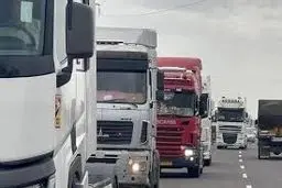 مطالبات کامیون‌داران در ایستگاه بهارستان
