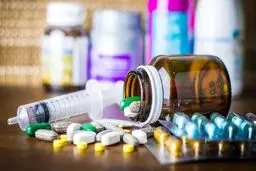 توصیه‌های رئیس سازمان غذا و دارو درباره داروخانه آنلاین