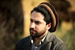  احمد مسعود، پسر احمد شاه به پیکر رهبر شهید ادای احترام کرد + عکس و ویدئو