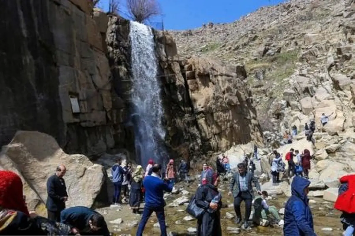 خدمات‌رسانی ۴۵ اکیپ هلال احمر به ۹هزار مسافر نوروزی در همدان
