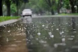 وزش باد در ارتفاعات/احتمال بارش پراکنده باران در تهران

