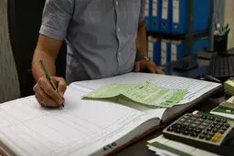 اسناد عادی در مسیر اعتبار‌زدایی