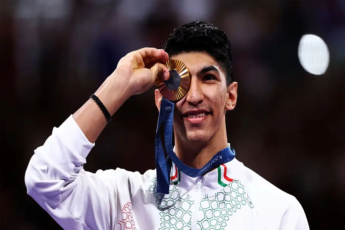 لحظه دردناک جاانداختن انگشت «آرین سلیمی» پیش از فینال المپیک پاریس ۲۰۲۴ / ویدئو
