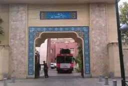 حمله به رادیو با ۲ شهید و تعطیلی مراسم مسجد ارک/ حال حاج منصور ارضی خوب است