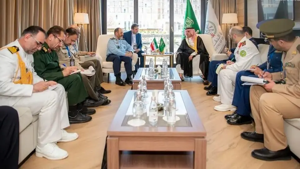 Iran, Saudi military officials meet for 1st time