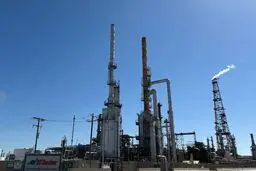 جزئیات انفجار در یک پالایشگاه نفت در آمریکا 