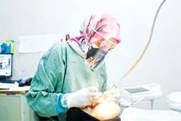 سیر صعودی حضور زنان در حرفه پزشکی  و چالش‌های پیش‌روی آنها
