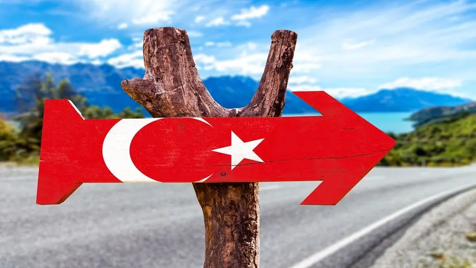 ​​تور استانبول یا تور آنتالیا؟ کدام را ترجیح می‌دهید؟