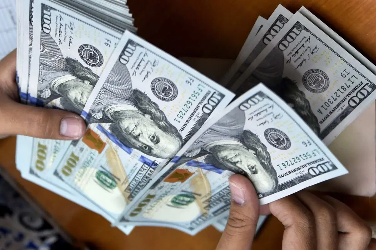 ارزیابی کارشناسان از قیمت دلار 