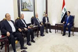 ایران والعراق یبحثان استخدام العملات الوطنیة للبلدین فی التبادل التجاری والتحویلات المالیة