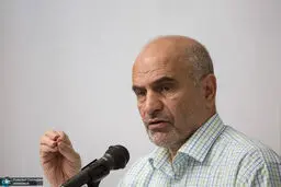  بد دفاع کردن از دین بسیار بدتر از حمله به دین است/ برنامه توسعه به روند گسترش و تعمیق فساد در ایران بی‌اعتنا ست