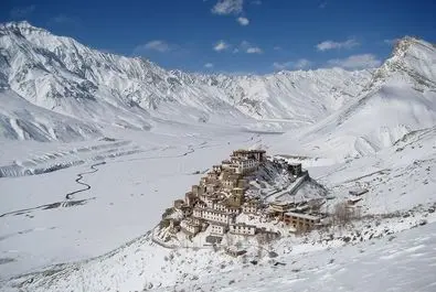 صومعه بودایی تبتی  در هیماچال پرادش، هند
