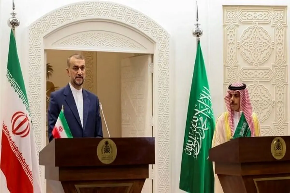 Iranian, Saudi FMs stress boosting mutual cooperation