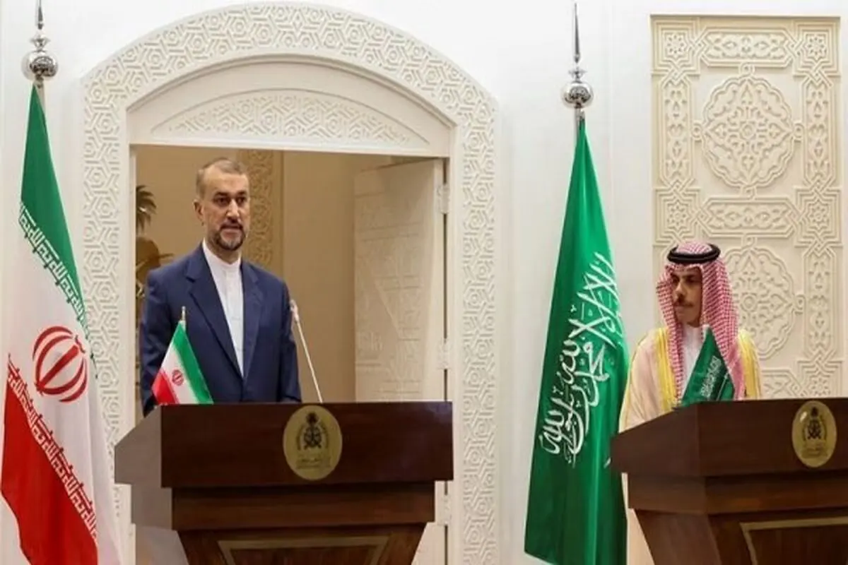 Iranian, Saudi FMs stress boosting mutual cooperation