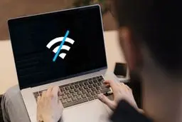 اینترنت و تلفن اسپانیا قطع شد