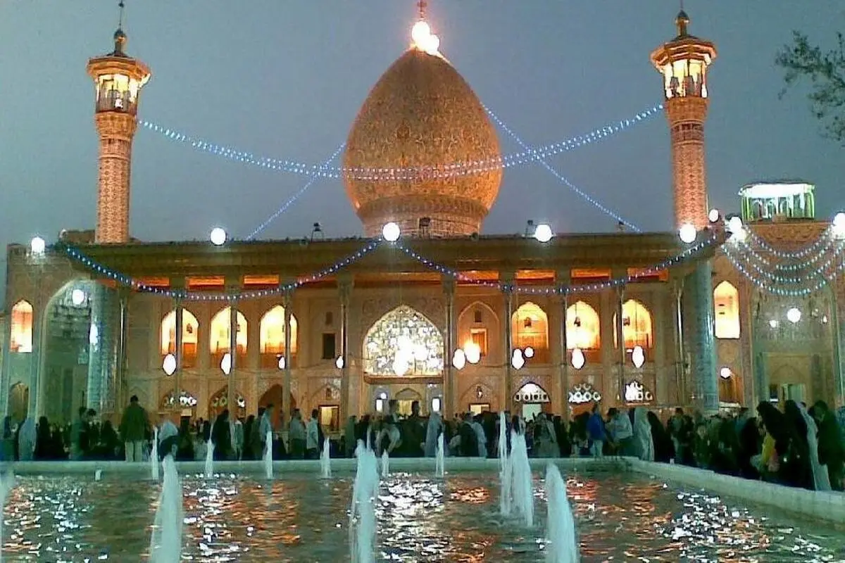 روایت یکی از زائران از حادثۀ تروریستیِ حرم شاهچراغ/ ویدئو

