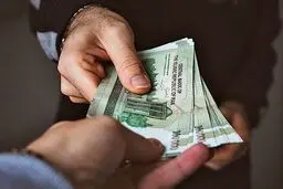 مصوبه تعیین حداقل حقوق کارکنان دولت باطل شد
