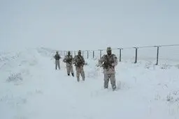 نجات ۲هزار تبعه غیرمجاز در مرز افغانستان از برف و کولاک

