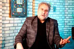 جمهوری اسلامی باید قدر اساتید را بداند نه اینکه با آنها برخورد قهری کند