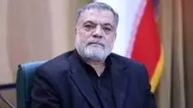مبهوت در گل‌های قالی