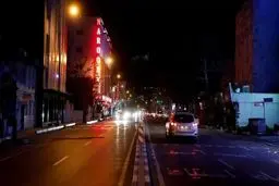 چرا زانوی غم بغل گرفته‌اید
