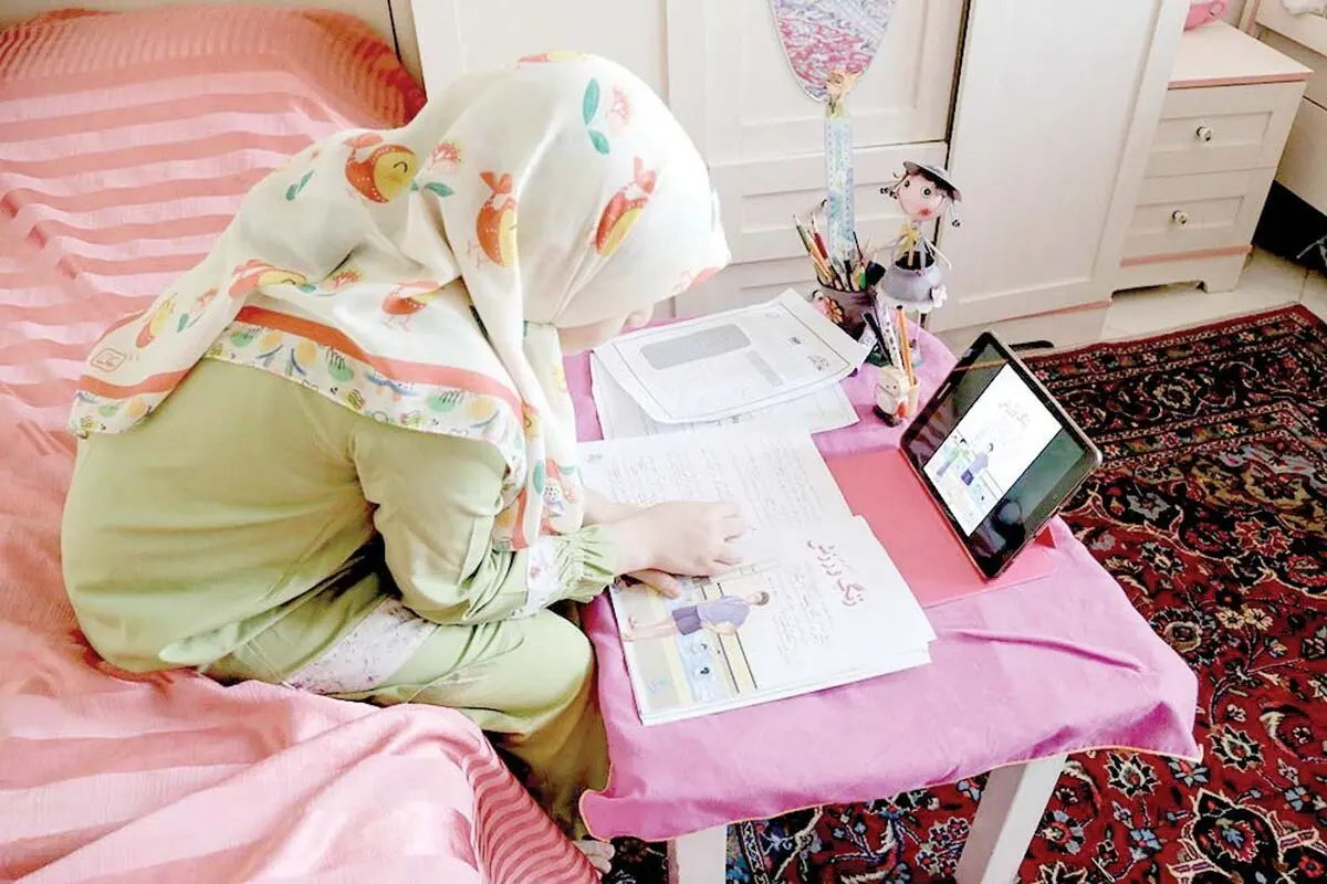 مهرِ  بی‌مدرسه؟