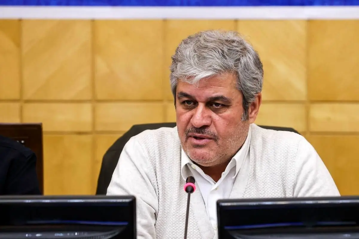 تاجگردون: افزایش ۲۰ درصدی حقوق کارمندان مطلوب مجلس نیست