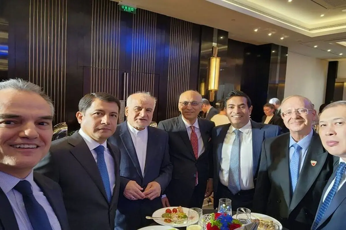 خداحافظی سفیر ایران در چین با برخی از همتایان خود در پکن
