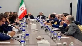 دیدار مسعود پزشکیان با سردبیران رسانه‌های آمریکایی + عکس و ویدیو