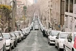 بازار سیاه خرید و فروش جای پارک اطراف بازار