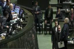 عکسی که ایسنا از پزشکیان و قالیباف در مجلس منتشر کرد