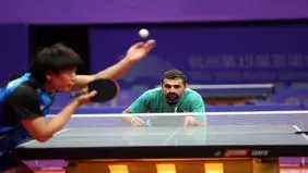 نوشادعالمیان شش پله سقوط کرد
