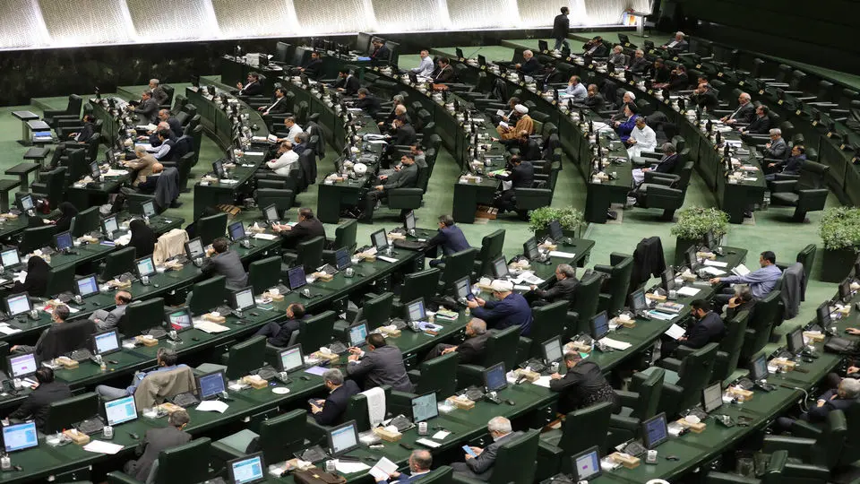 نگاه نمایندگان مجلس به طرح بیمه اجباری رانندگان پلتفرمی