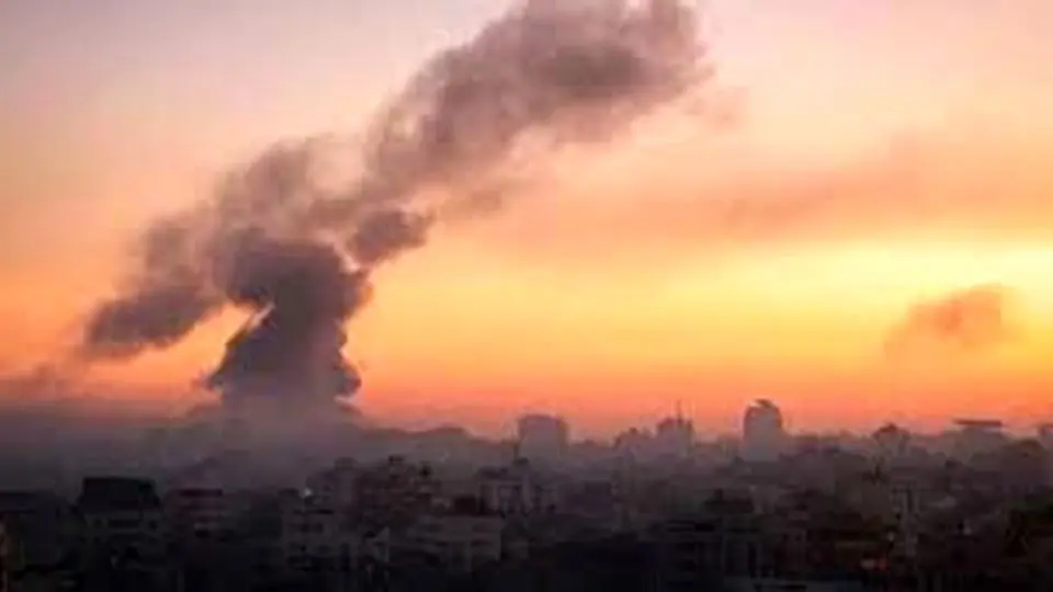 حمله اسرائیل به بازاری در غزه ، ۸ شهید برجای گذاشت

