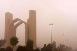 پش‌بینی هوای یزد فردا سه شنبه 2 اردیبهشت 1404/ وقوع تندباد و رگبار پراکنده 