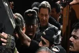 عمران خان بازداشت شد/ ویدئو