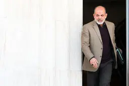 طناب‌کشی در مجلس بر سر استیضاح وزیر کشور /«هیئت حکمیت» به کمک وحیدی می‌آید؟

