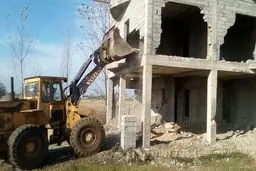 ۹ ویلای غیرمجاز در آمل تخریب شد