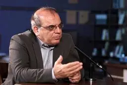 کنایه عباس عبدی به وزیر ارشاد و جذب 400 نیروی حزب‌اللهی/ این شوخی‌ها را کنار بگذارید، بگویید می‌خواهید دوستانتان را بیاورید

