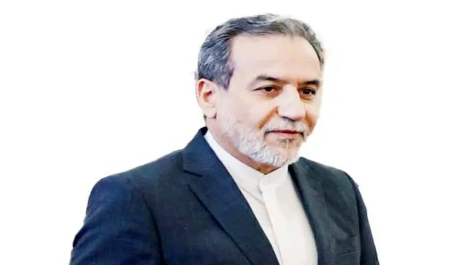 پنجره نیمه‌باز