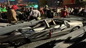 تصویر تکان دهنده از واژگونی کامیون حاوی میلگرد در تهران