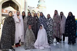 تصاویر جالب از زنان والیبالیست ایران در حرم امامزاده صالح