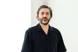 احمدرضا احمدی در نقاشی هم شاعر است