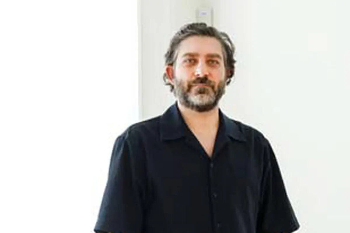 احمدرضا احمدی‌ در نقاشی هم شاعر است
