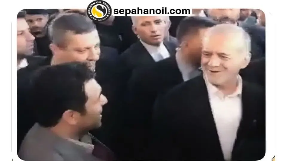 بازدید رئیس جمهور از غرفه نفت سپاهان